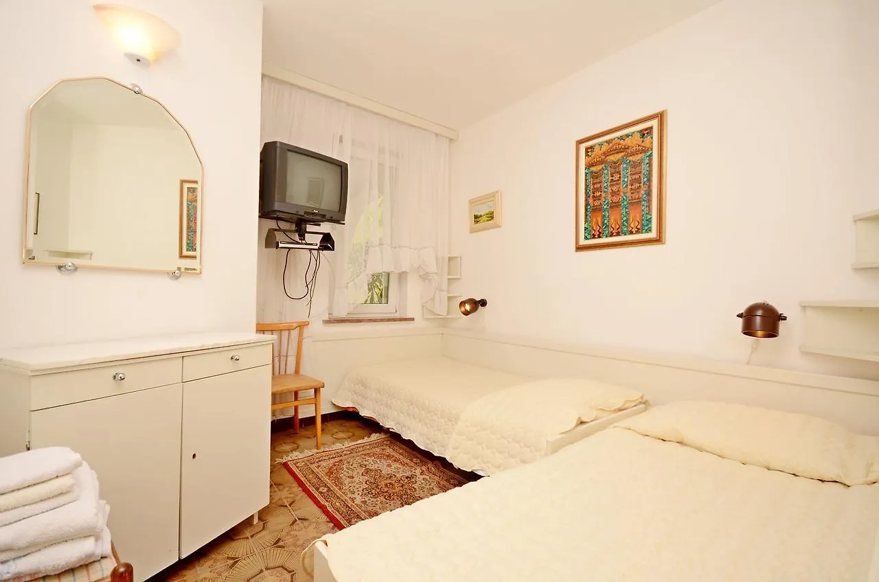 Apartments Dea 포레치